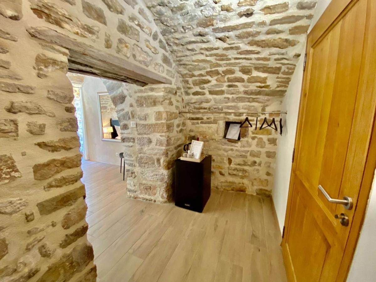 La Maison Des Vendangeurs - Table D'Hotes Le Soir Du Jeudi Au Dimanche- Jacuzzi - Balneo Spa - Acces Piscine Pour Toutes Les Chambres Sauf Studio Coquet- Piscine De Mai A Mi-Octobre Martignargues Exteriér fotografie