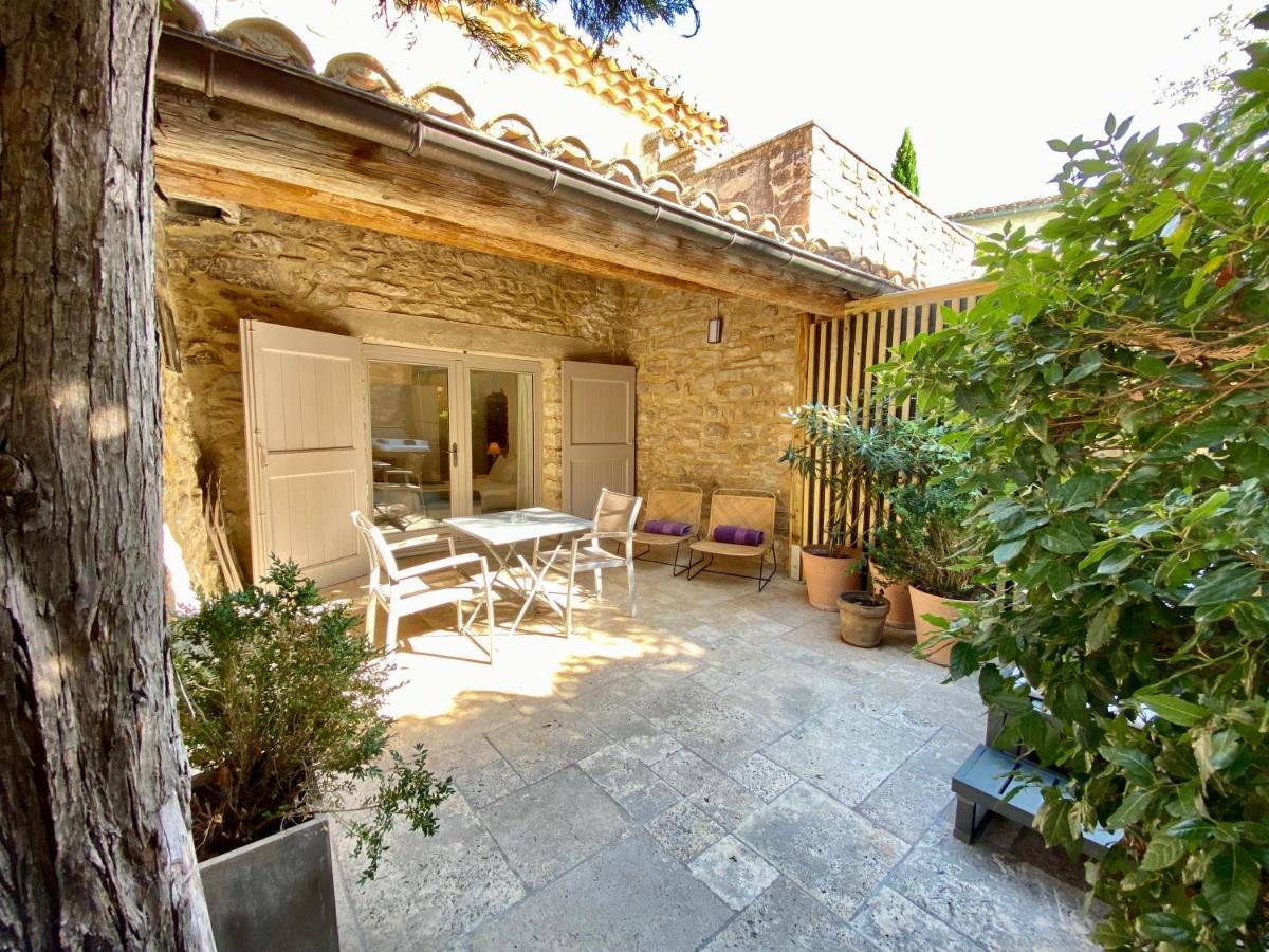 La Maison Des Vendangeurs - Table D'Hotes Le Soir Du Jeudi Au Dimanche- Jacuzzi - Balneo Spa - Acces Piscine Pour Toutes Les Chambres Sauf Studio Coquet- Piscine De Mai A Mi-Octobre Martignargues Exteriér fotografie