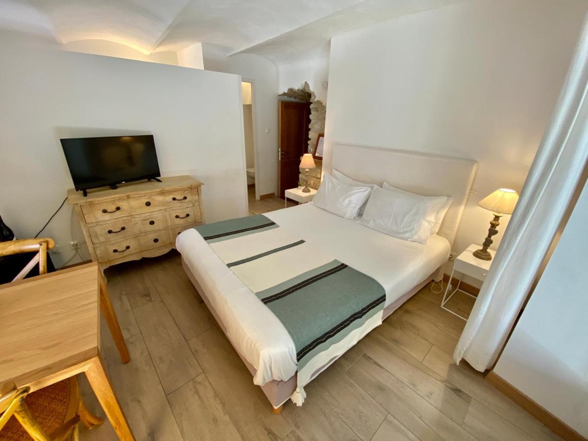 La Maison Des Vendangeurs - Table D'Hotes Le Soir Du Jeudi Au Dimanche- Jacuzzi - Balneo Spa - Acces Piscine Pour Toutes Les Chambres Sauf Studio Coquet- Piscine De Mai A Mi-Octobre Martignargues Exteriér fotografie