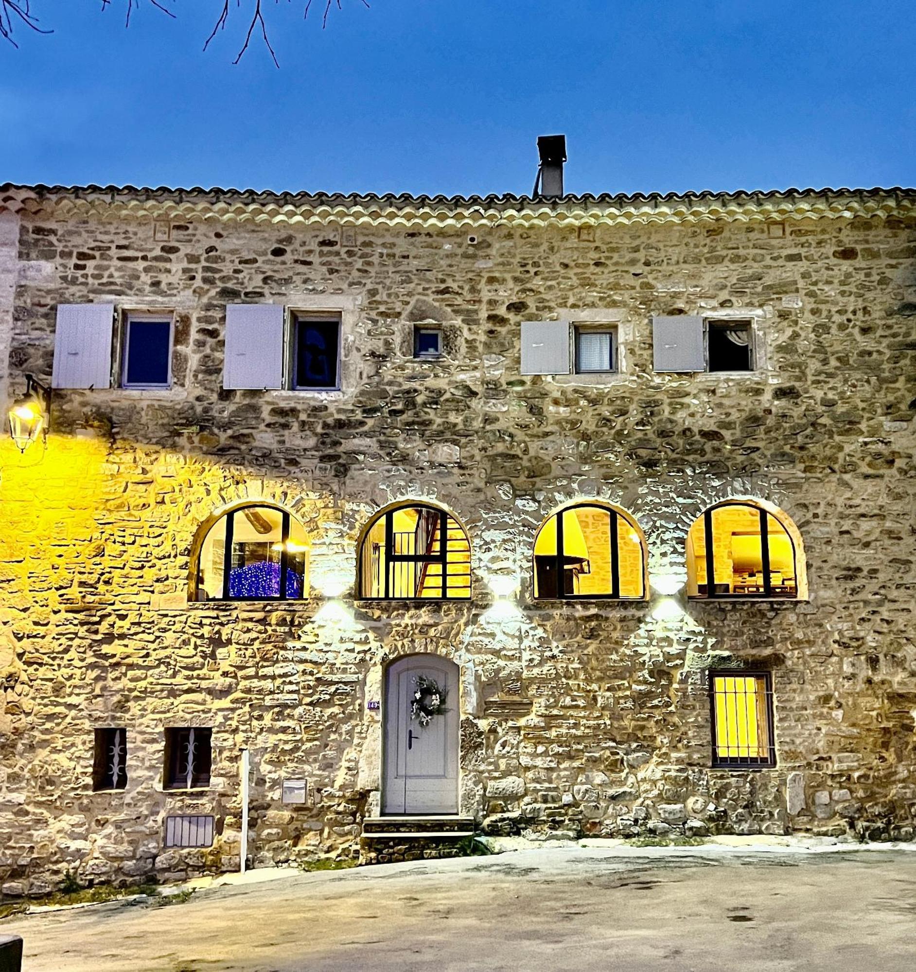 La Maison Des Vendangeurs - Table D'Hotes Le Soir Du Jeudi Au Dimanche- Jacuzzi - Balneo Spa - Acces Piscine Pour Toutes Les Chambres Sauf Studio Coquet- Piscine De Mai A Mi-Octobre Martignargues Exteriér fotografie