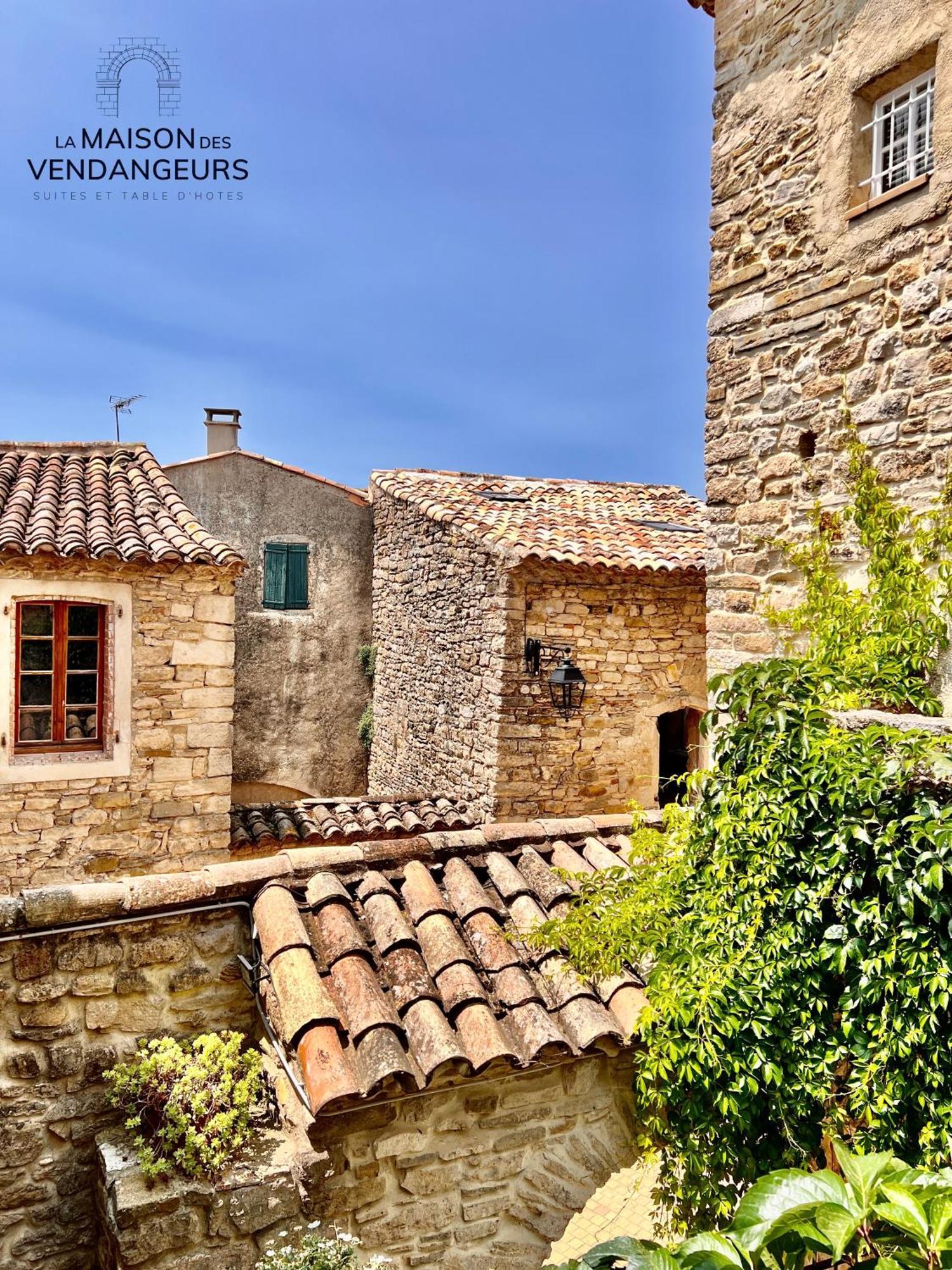 La Maison Des Vendangeurs - Table D'Hotes Le Soir Du Jeudi Au Dimanche- Jacuzzi - Balneo Spa - Acces Piscine Pour Toutes Les Chambres Sauf Studio Coquet- Piscine De Mai A Mi-Octobre Martignargues Exteriér fotografie