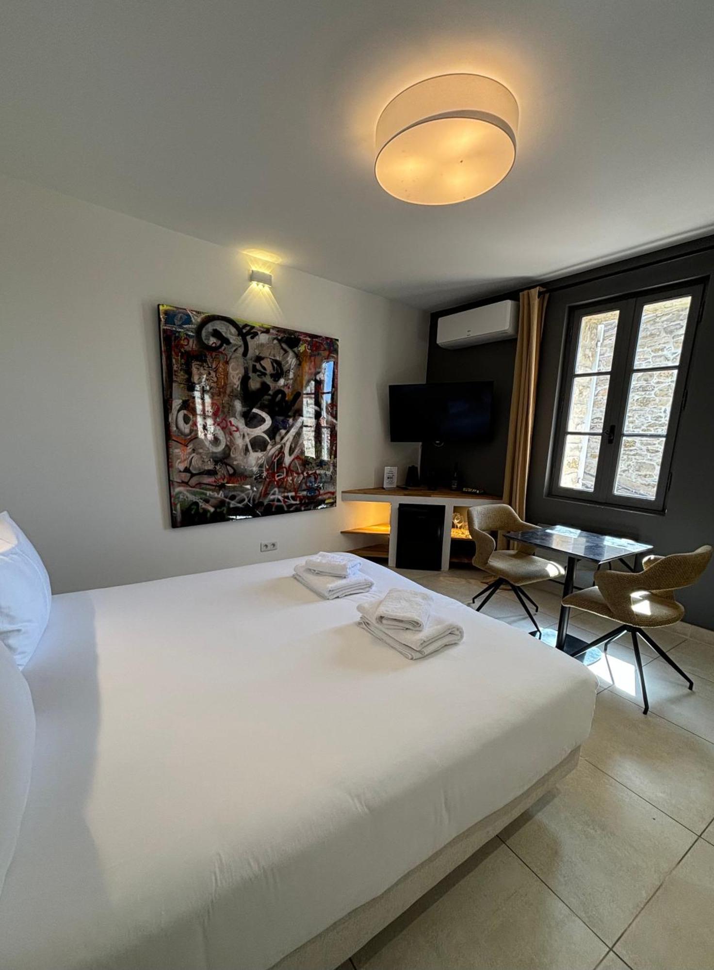La Maison Des Vendangeurs - Table D'Hotes Le Soir Du Jeudi Au Dimanche- Jacuzzi - Balneo Spa - Acces Piscine Pour Toutes Les Chambres Sauf Studio Coquet- Piscine De Mai A Mi-Octobre Martignargues Exteriér fotografie